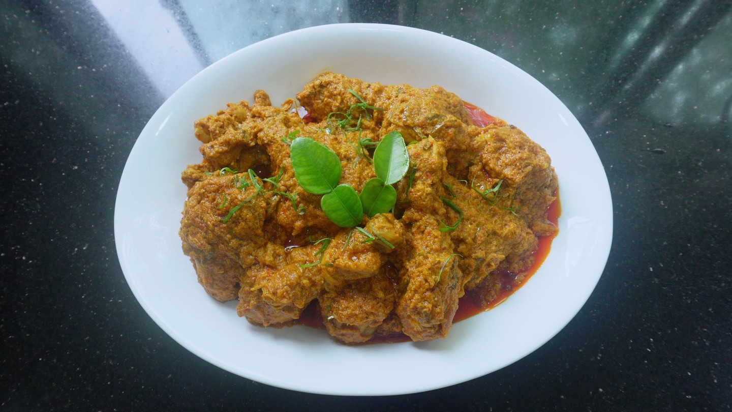 Resepi rendang ayam yang paling mudah. Cuma campurkan bahan-bahan dan masak perlahan-lahan. Selamat mencuba! #rendang # rendangayam #resepiraya
